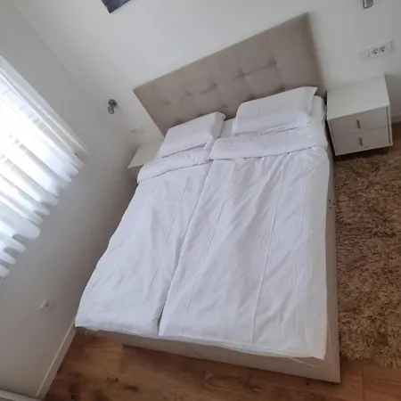 Apartment Nevio *